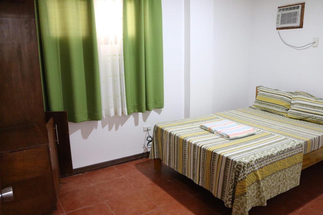 Badladz Staycation Condos Puerto Galera Exterior foto